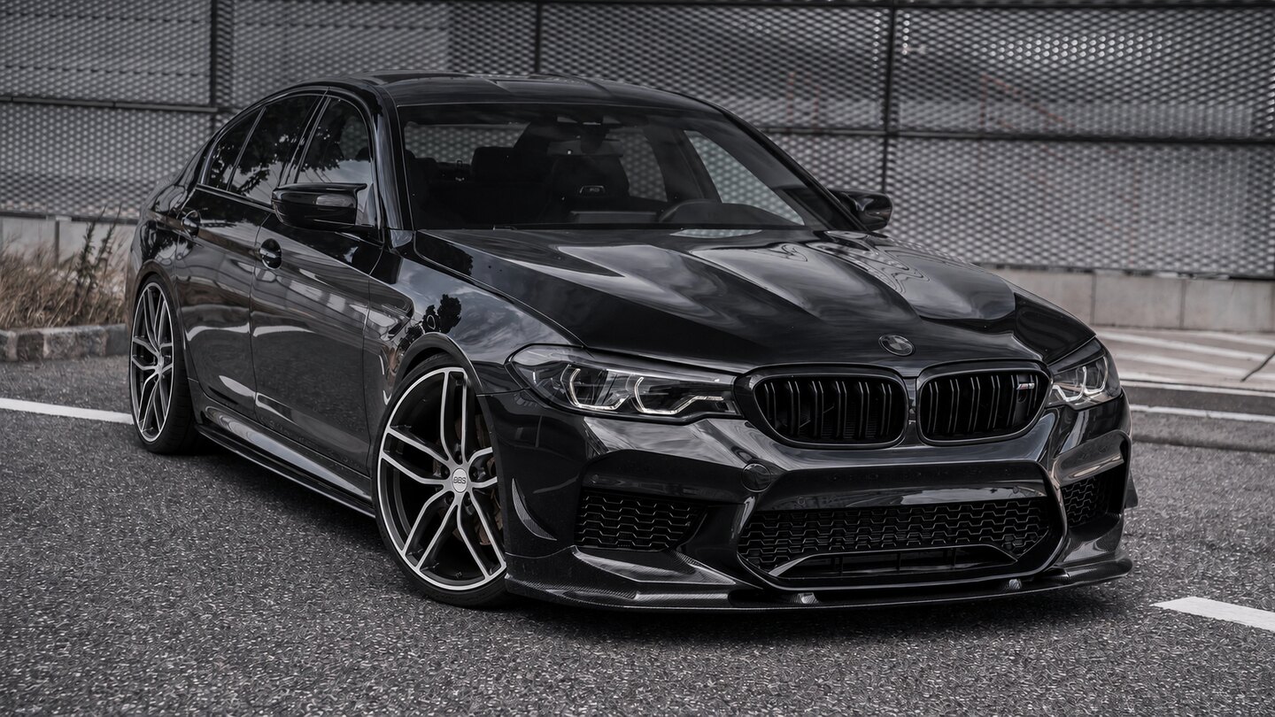 BMW M5 до примерки дисков